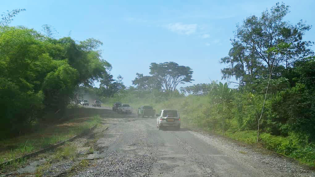 Commune de Bakoumba : examen de l’avancement de la route Moanda – Bakoumba et Parc touristique; Credit: 