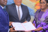 Comilog signe avec l’Etat Gabonais l’Addendum relatif aux Droits de Sorties du Manganèse; Credit: Ministère des Mines